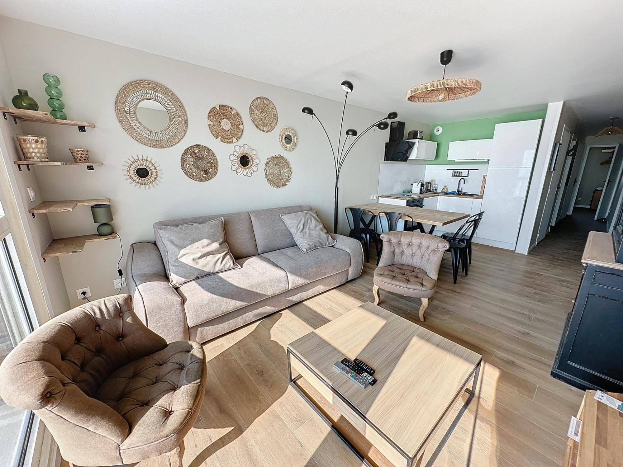 Sky & Sea Apartment